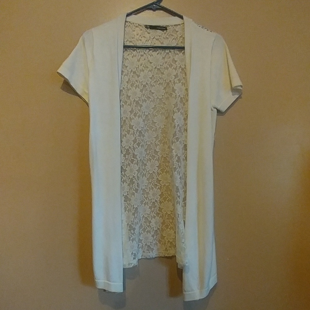 Maurices womans sz med short sleeve sweater